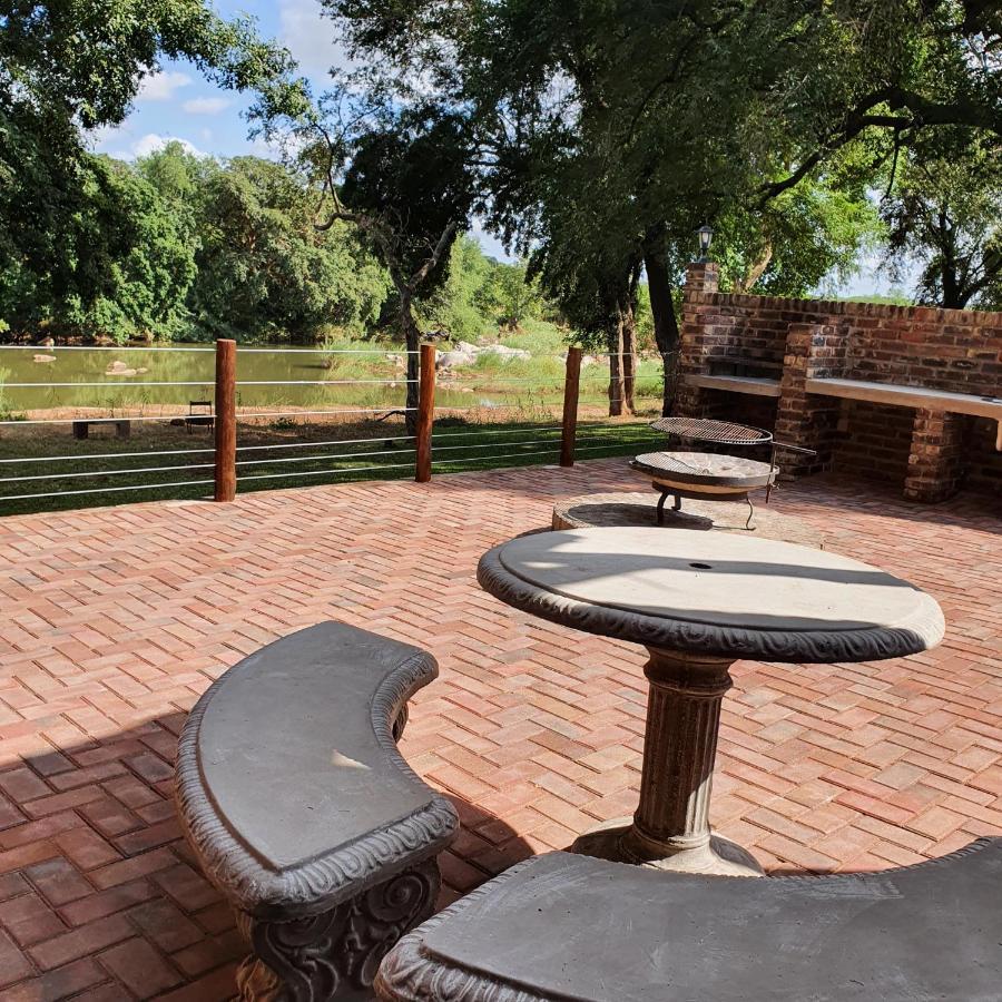 Ekuthuleni River Front Chalets Maruleng Extérieur photo