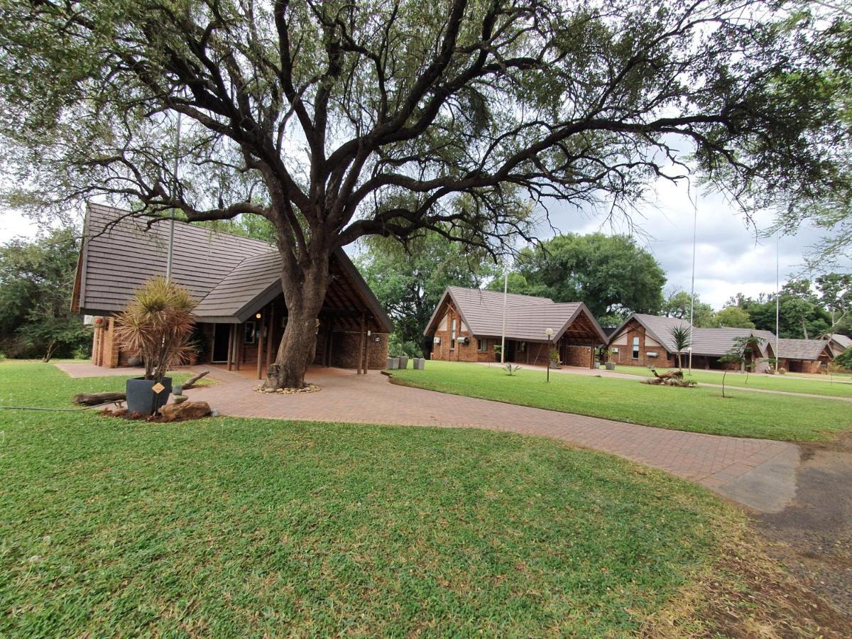 Ekuthuleni River Front Chalets Maruleng Extérieur photo